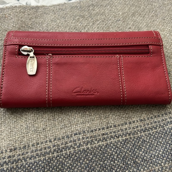 Clarks Red Leather - Wallet - Picture 3 of 7